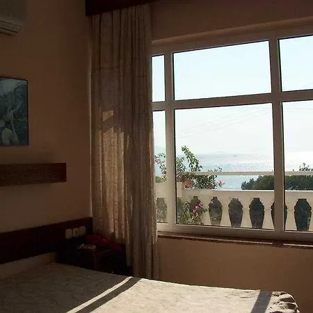Kavala 호텔 투룬치